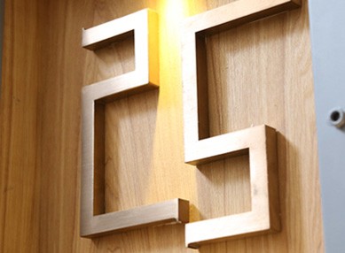 標(biāo)識標(biāo)牌制作質(zhì)量會受哪些因素的影響